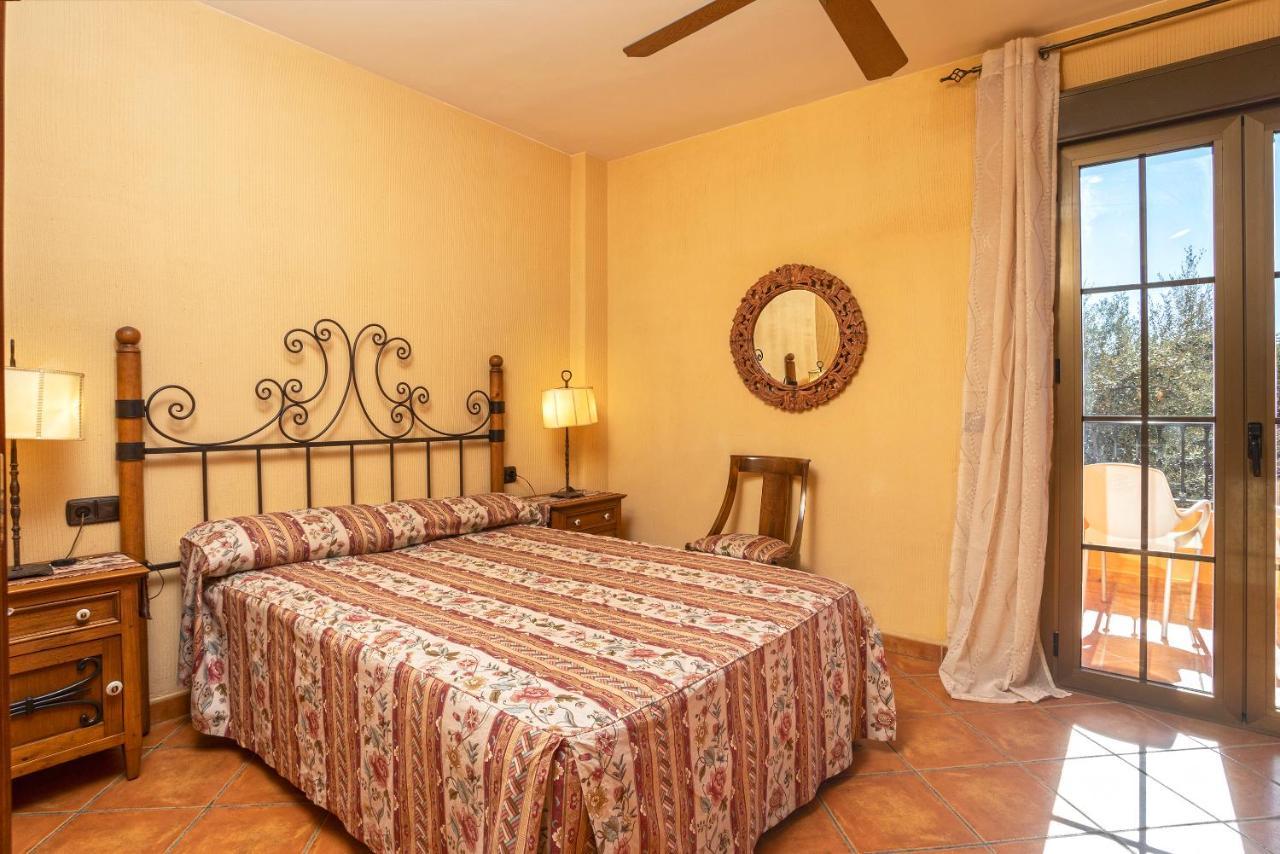 Alcaucín Casa Flores Con Piscina Interior Climatizada מראה חיצוני תמונה
