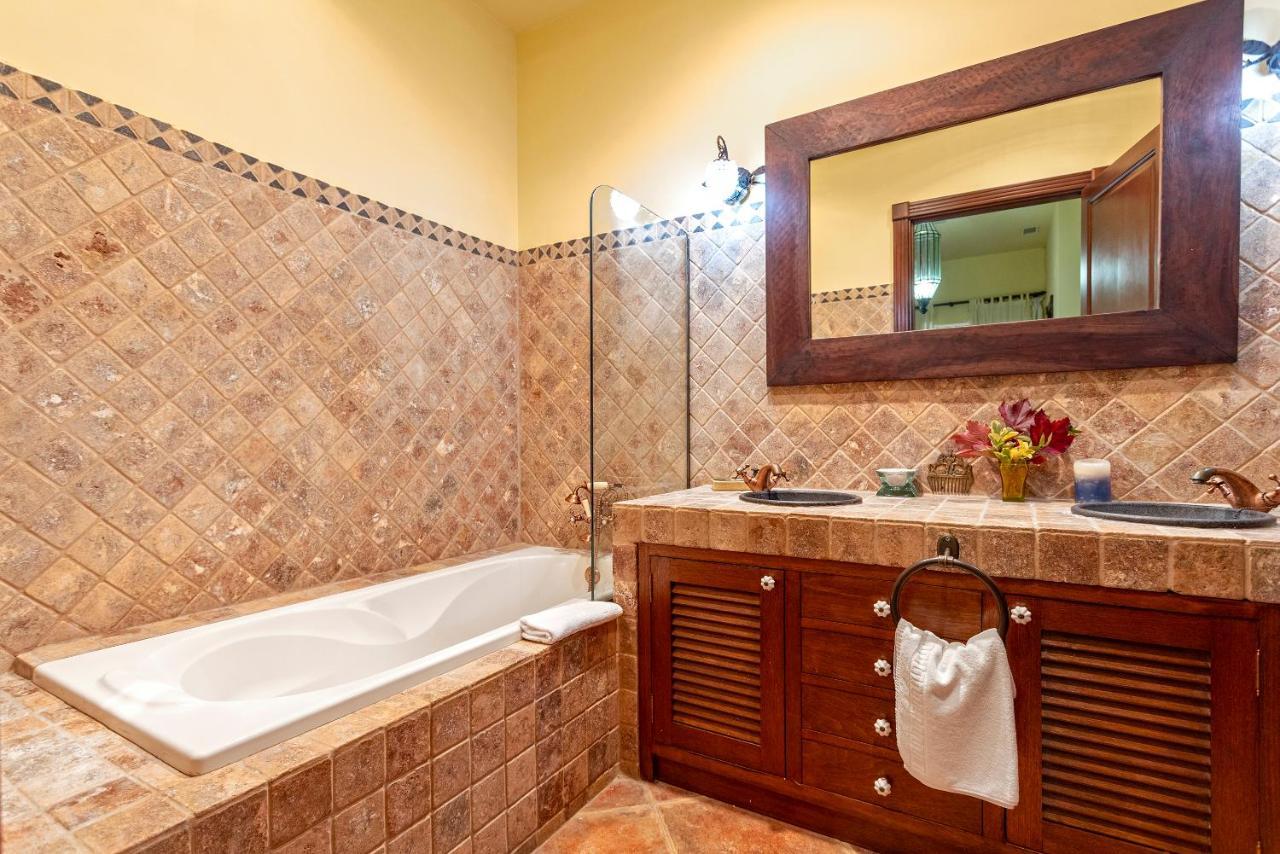 Alcaucín Casa Flores Con Piscina Interior Climatizada מראה חיצוני תמונה