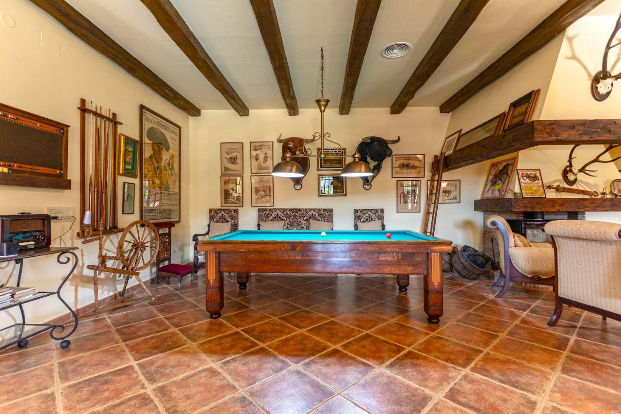Alcaucín Casa Flores Con Piscina Interior Climatizada מראה חיצוני תמונה