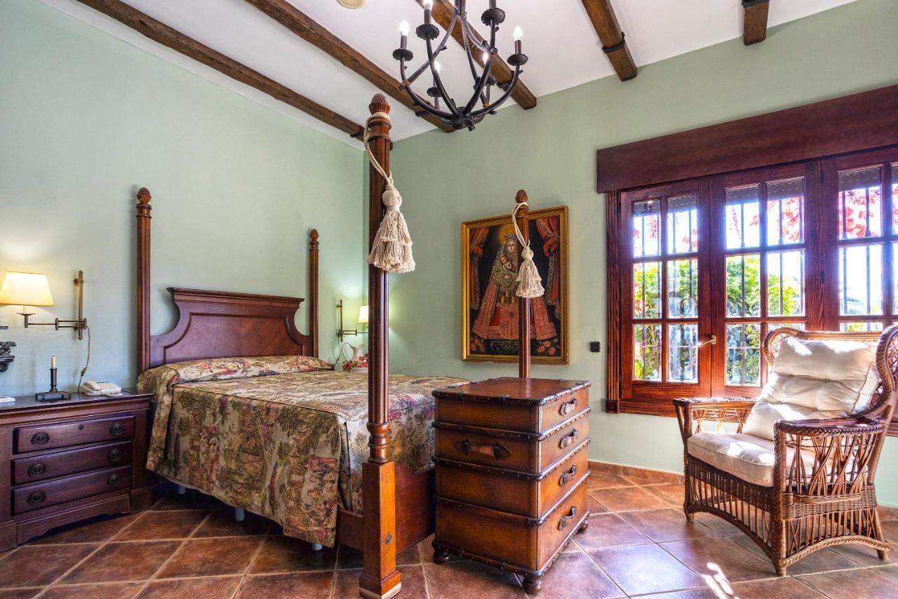 Alcaucín Casa Flores Con Piscina Interior Climatizada מראה חיצוני תמונה